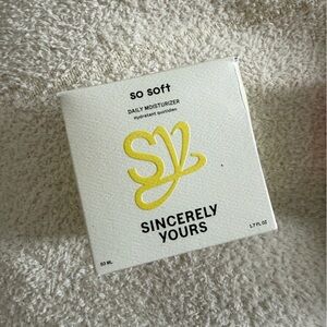 Sincerely Yours So Soft Daily Moisturizer